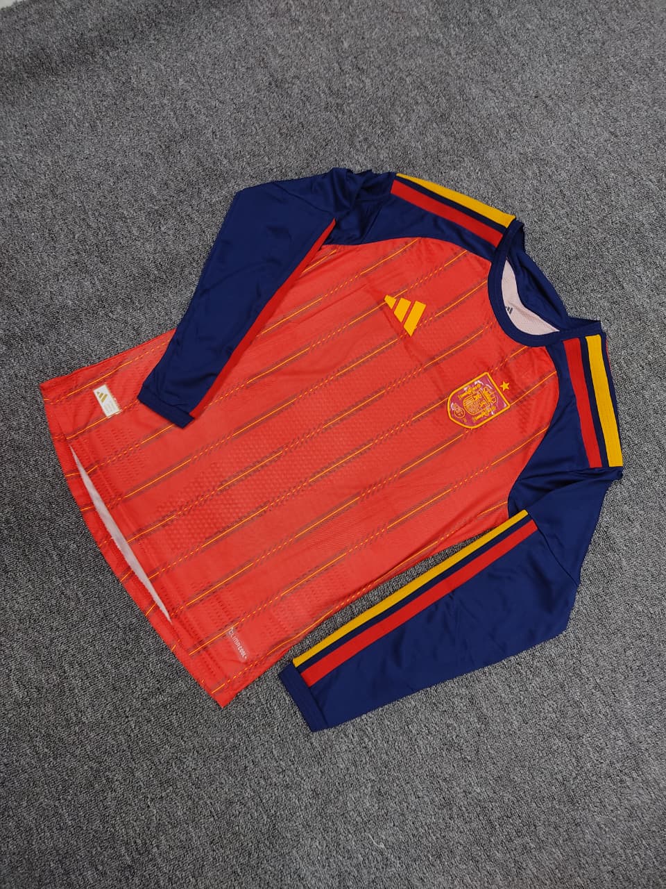 WhatsApp Image 2025-12-06 at 16.34.04_c379e8d0